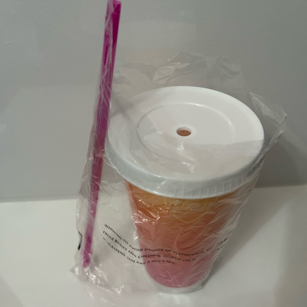 2026 Limited Edition Dunkin’ Megan Thee Stallion Reusable Cup - Picture 4 of 4
